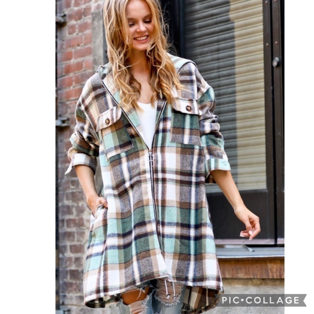 Absolutely Gorgeous! Multi-Plaid Jacket w/Hood - Picture 1 of 5